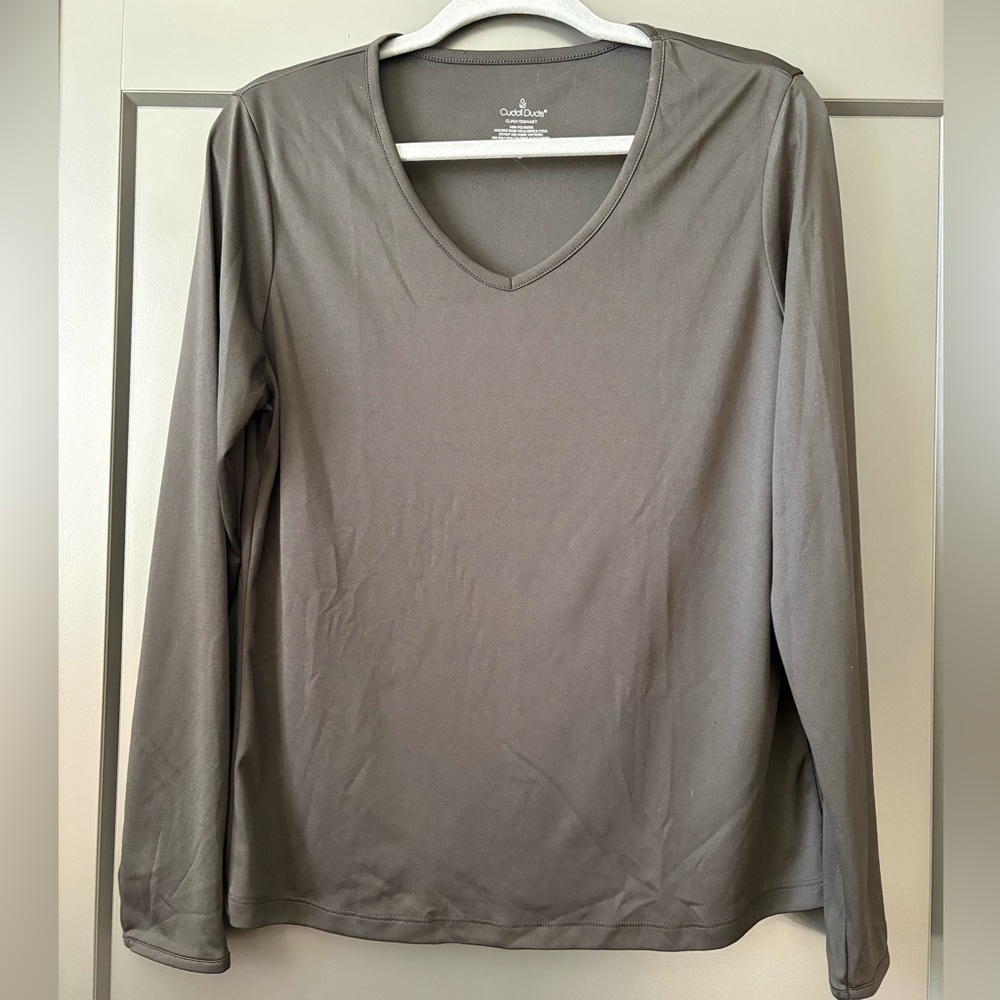 Cuddl Duds Black Long Sleeve V-Neck Top, Layering Piece
